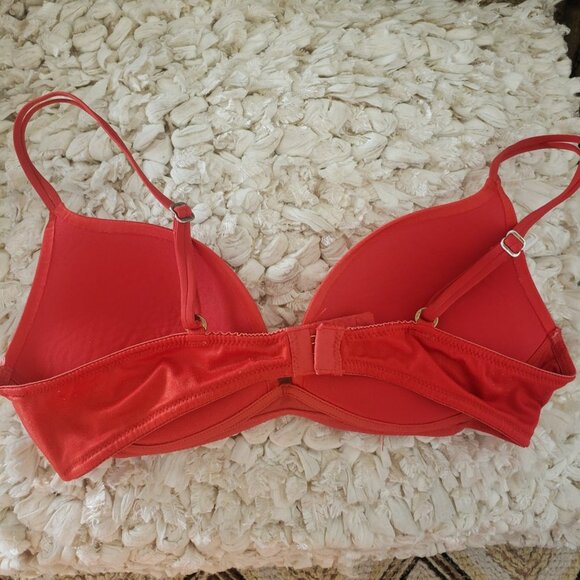 Victoria's Secret Bra Set Trio of 3 Retro Bras in Size 34B (3 Piece Set) - Picture 11 of 13